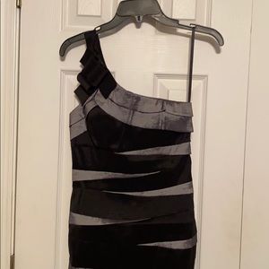 NEVER WORN Cache dress!